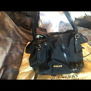 Price drop ❗️Burberry purse (Authentic)